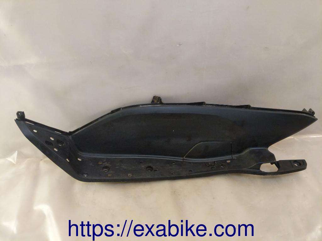 élément d'habillage gauche Honda PCX 125 - photo 1