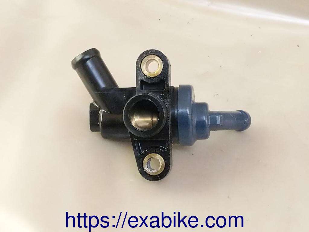 thermostat case Honda PCX 125 - photo 2
