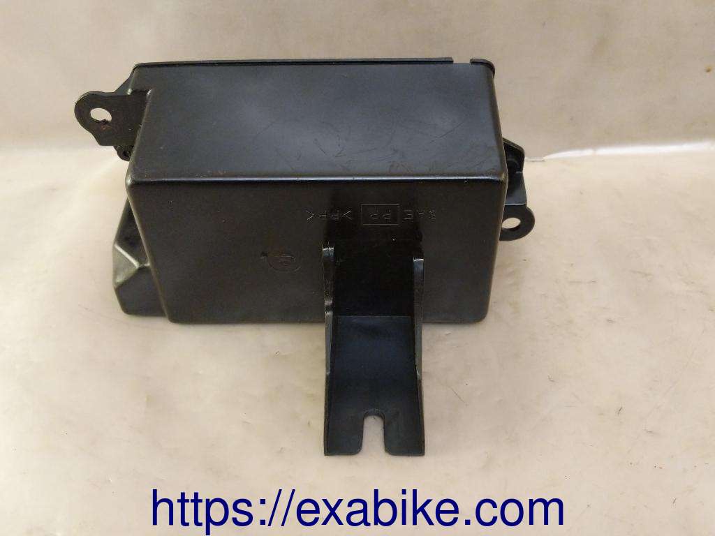 bac à batterie Suzuki AN 125 - photo 2