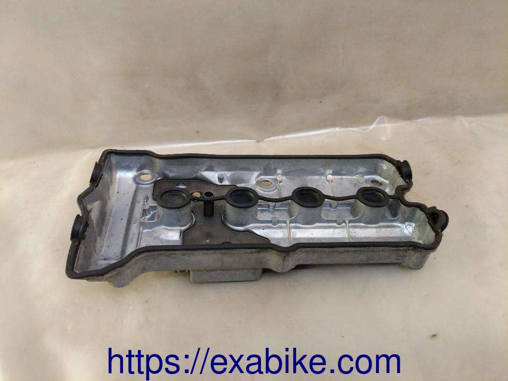 cylinder head cover Honda CBR 600 - photo 2
