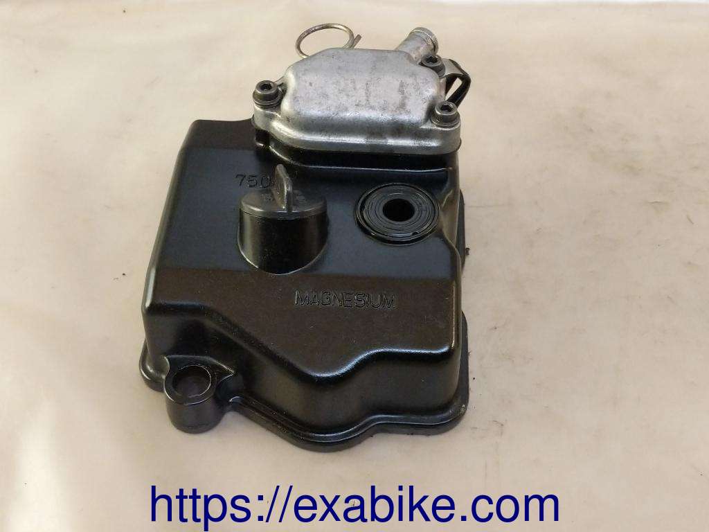 cylinder head cover Suzuki AN 125 - photo 1