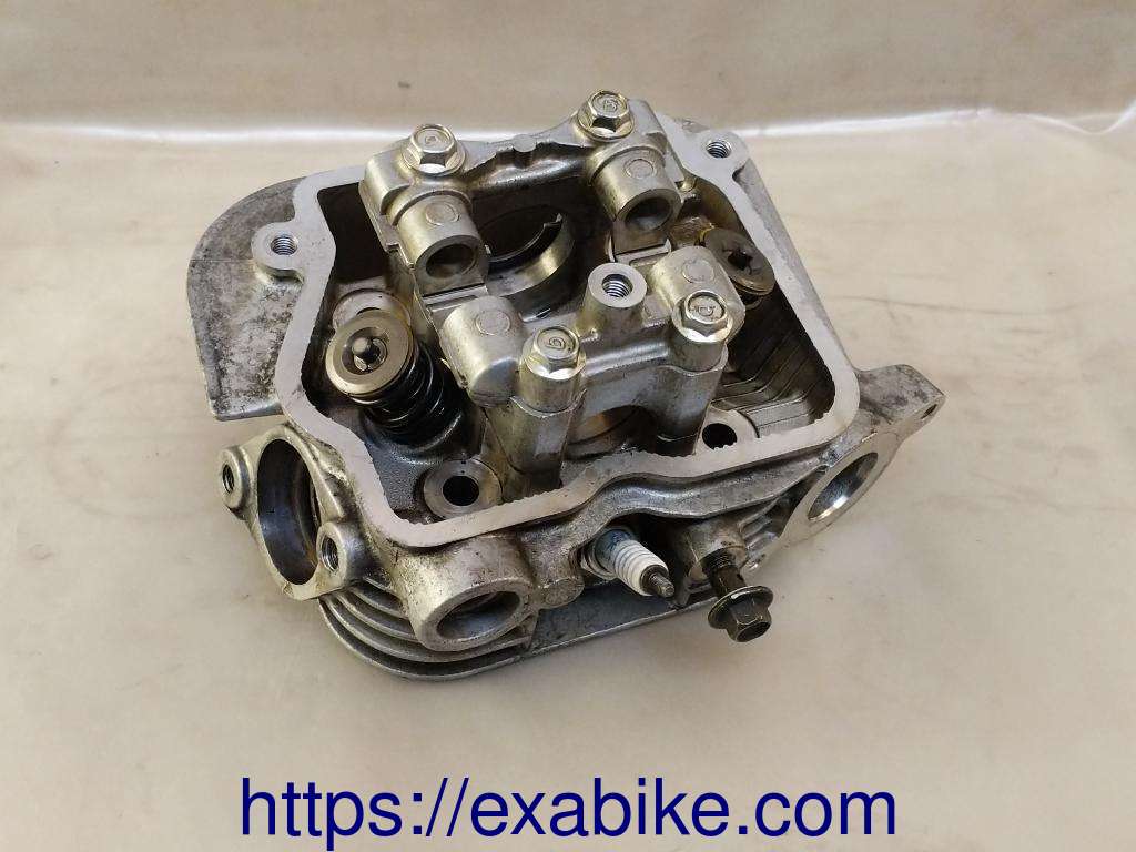 culasse Suzuki AN 125 - photo 1