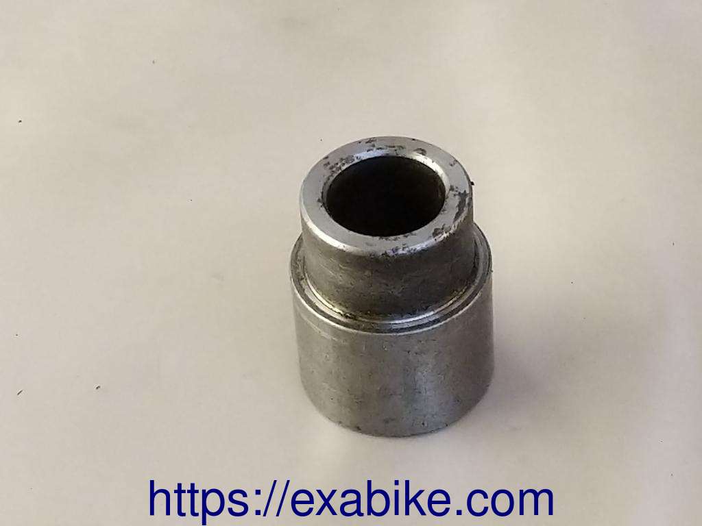 entretoise de roue arrière Suzuki GS400E - photo 1