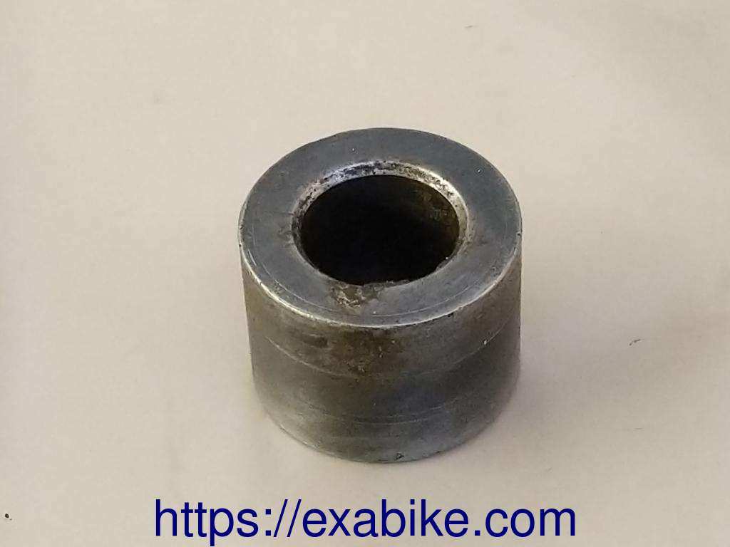 entretoise de roue arrière Suzuki GS400E - photo 1
