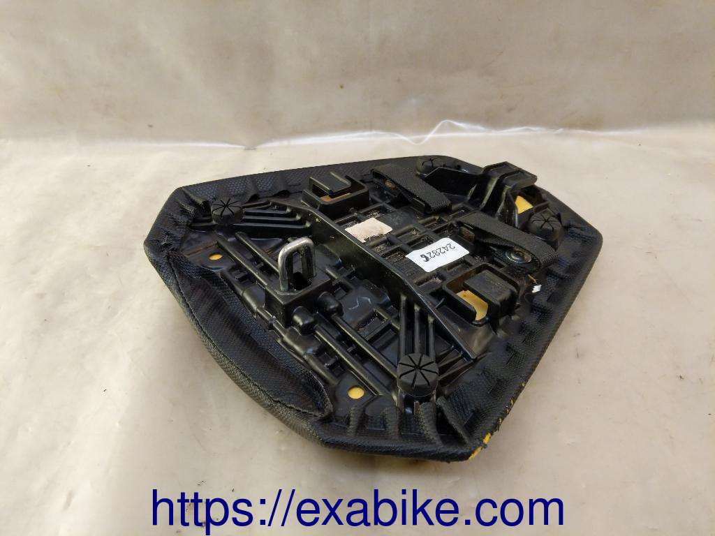seat, rear Honda CBR500R - photo 2