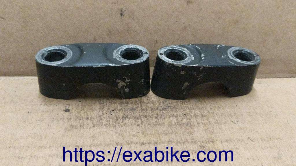 handlebar upper holders Yamaha XT 600 Ténéré - photo 1