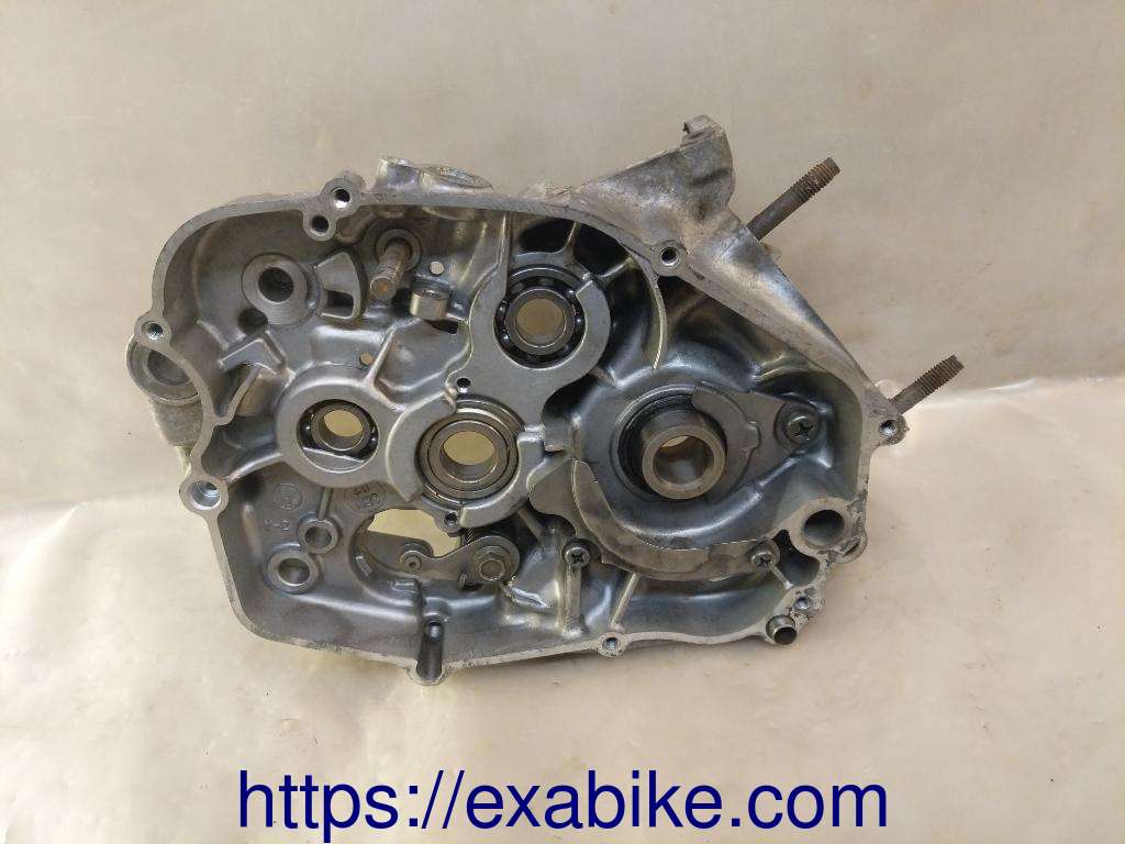crankcase, right Yamaha TDR 125 - photo 1