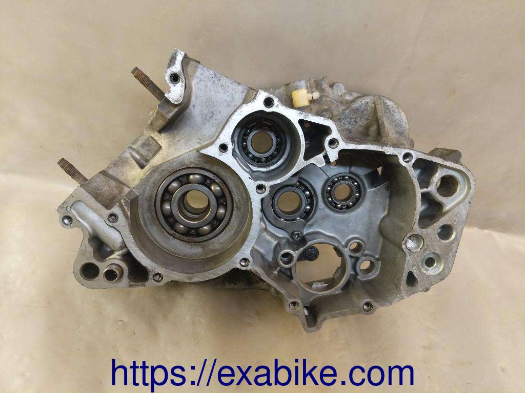 crankcase, right Yamaha TDR 125 - photo 2