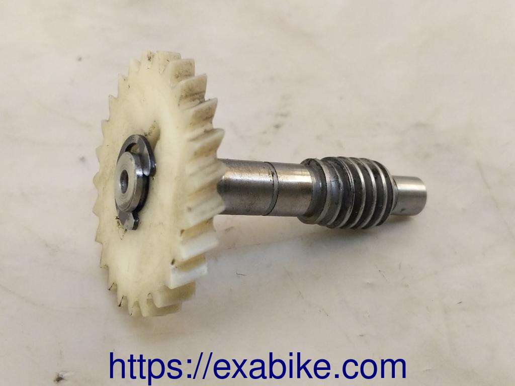 arbre de pompe à huile Yamaha TDR 125 - photo 1