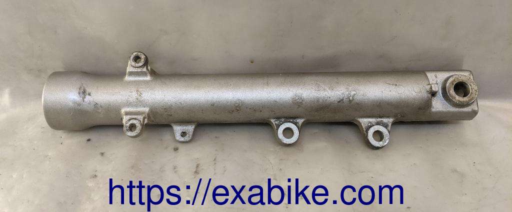 lower fork case, left Yamaha TDR 125 - photo 1