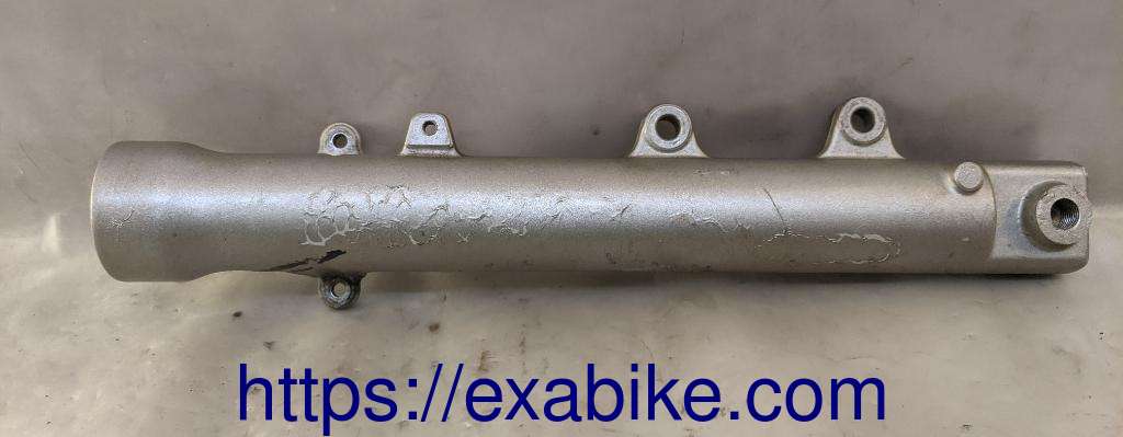 lower fork case, left Yamaha TDR 125 - photo 2