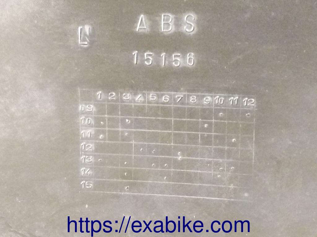 cache latéral gauche Peugeot Trekker 50 - photo 3