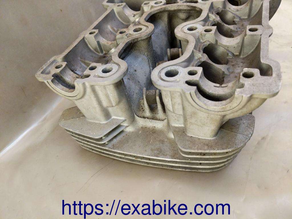 cylinder head Honda CB 750 KZ - photo 4