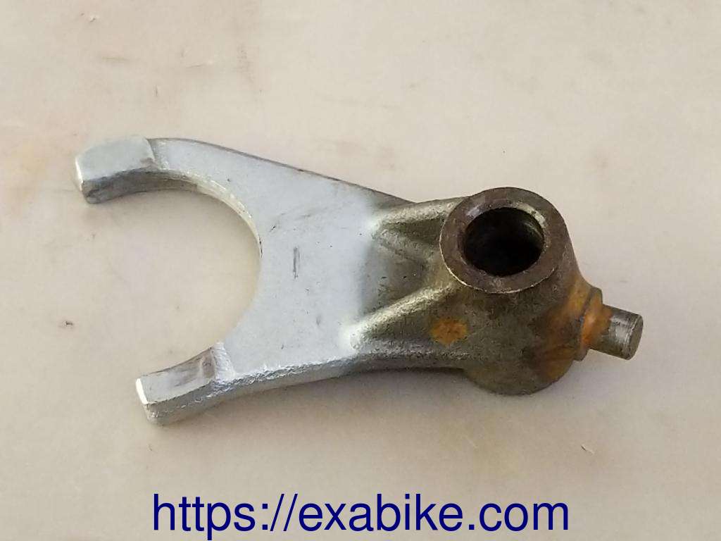 gearshift fork Suzuki GSX 400 - photo 1