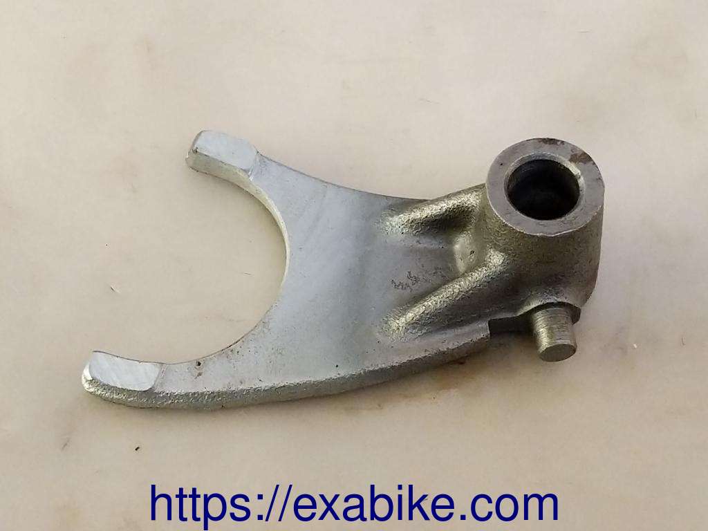 gearshift fork Suzuki GSX 400 - photo 1