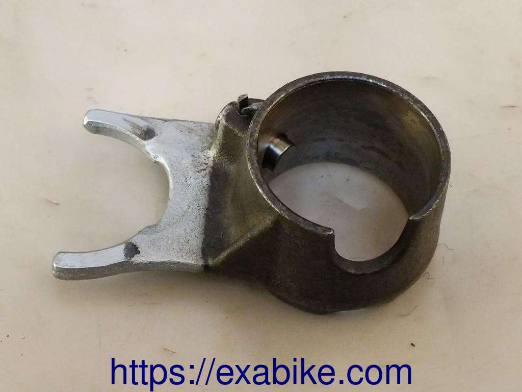 fourchette de boite Kawasaki GPZ 750 - photo 1