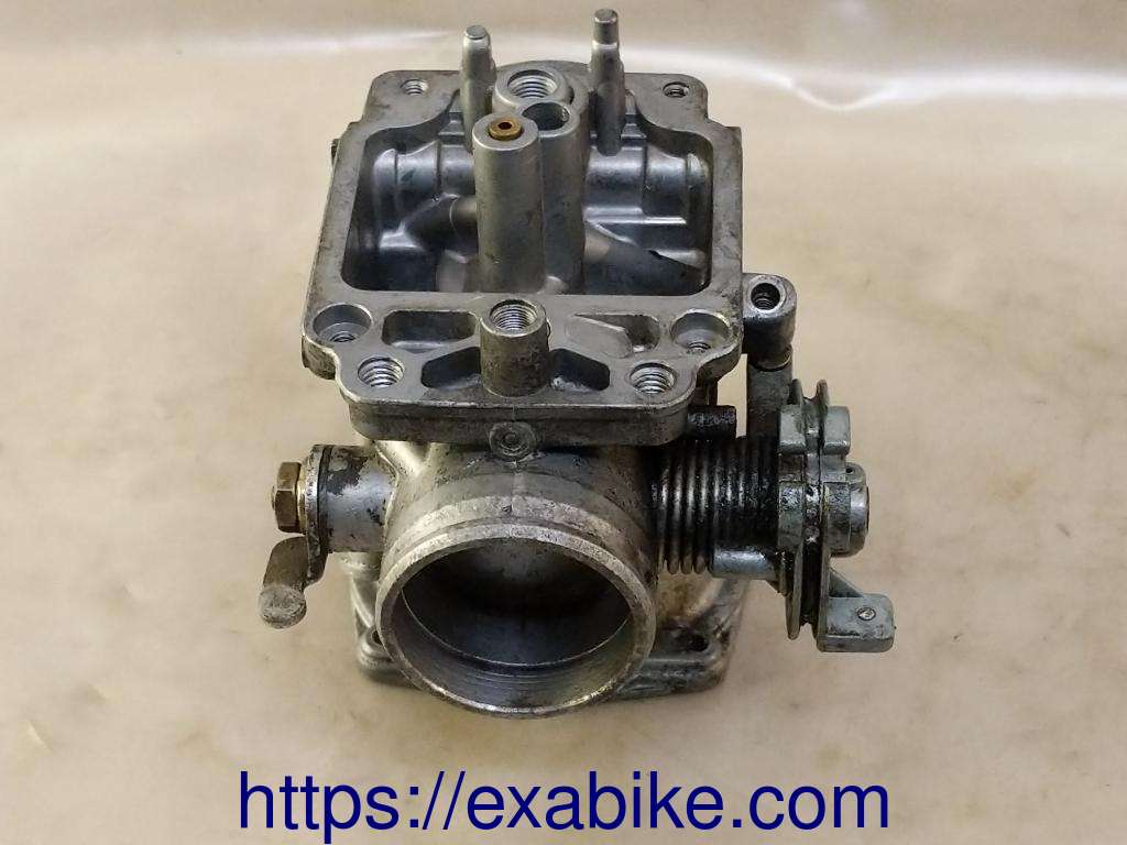 corps de carburateur Honda CBX 750 - photo 1