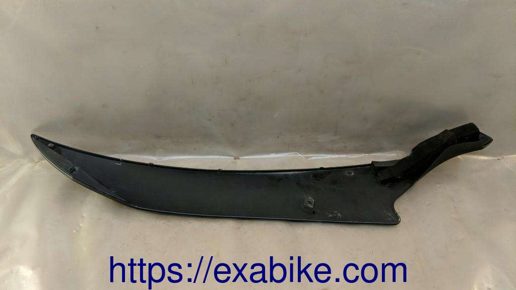 lower cowl, left Yamaha R6 - photo 2