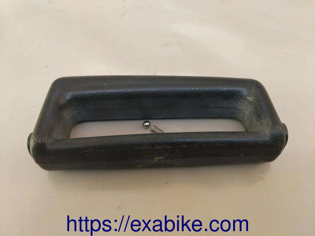 rear luggage grab, left Triumph Trophy 1200 - photo 2