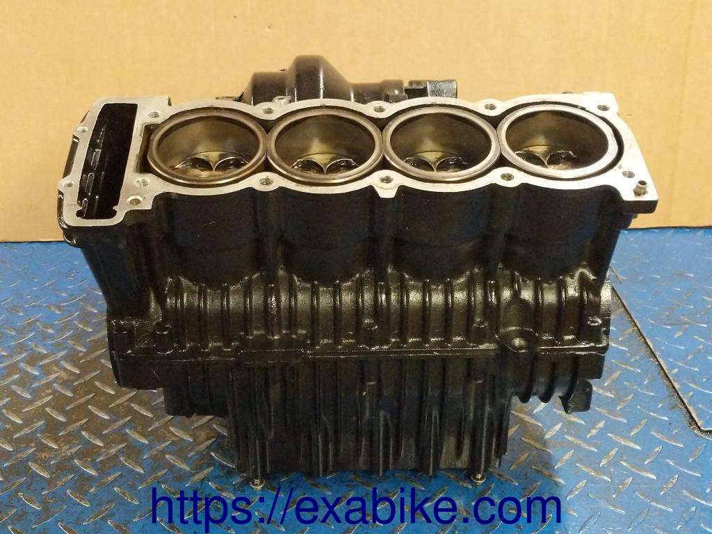 engine block Triumph Trophy 1200 - photo 3