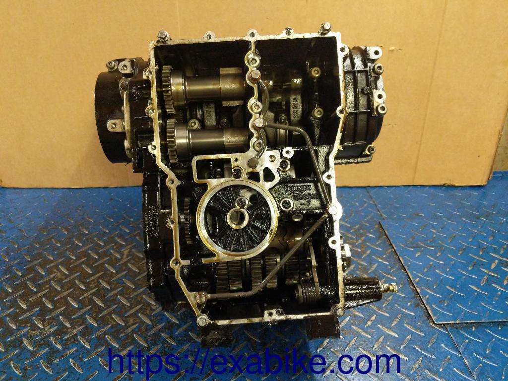 engine block Triumph Trophy 1200 - photo 4
