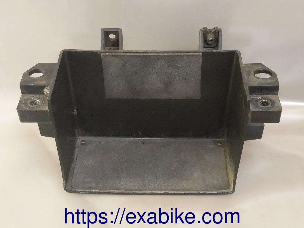 bac à batterie Yamaha FZ6 - photo 1