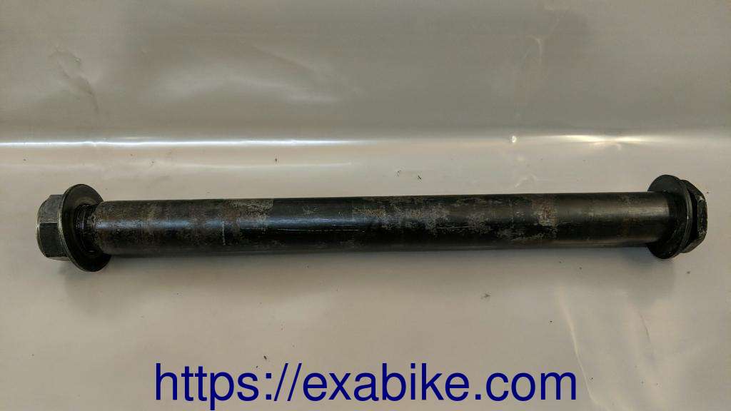 wheel axle, rear Yamaha FZ6 - photo 1