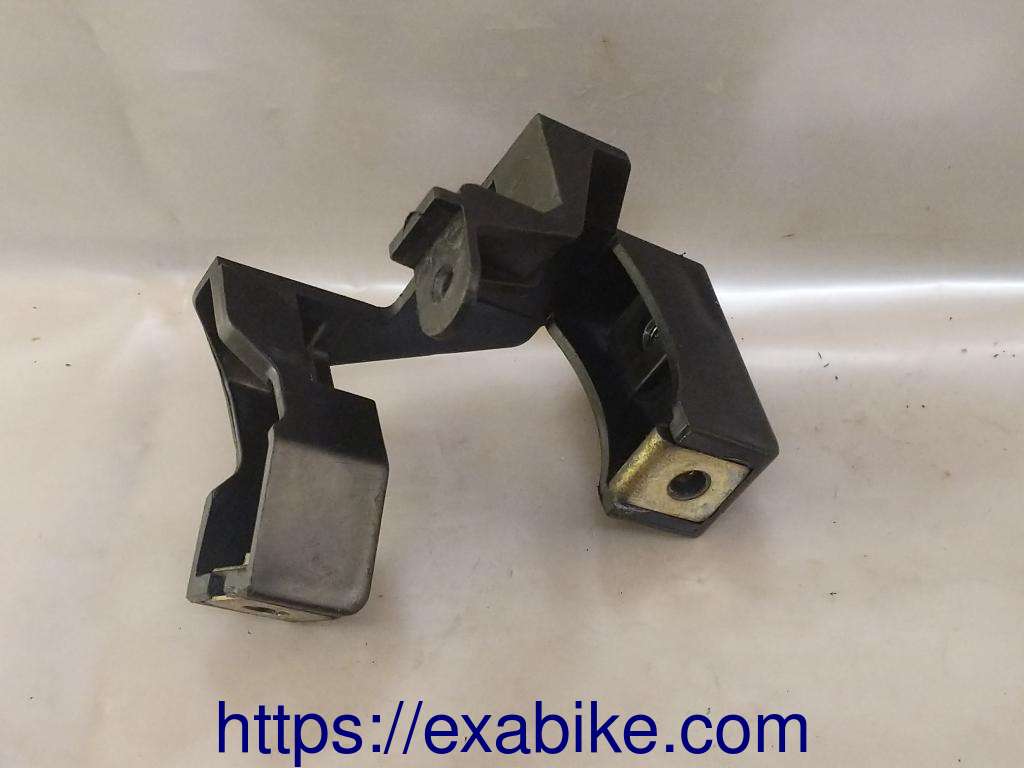 élément plastique Yamaha FZ6 - photo 1