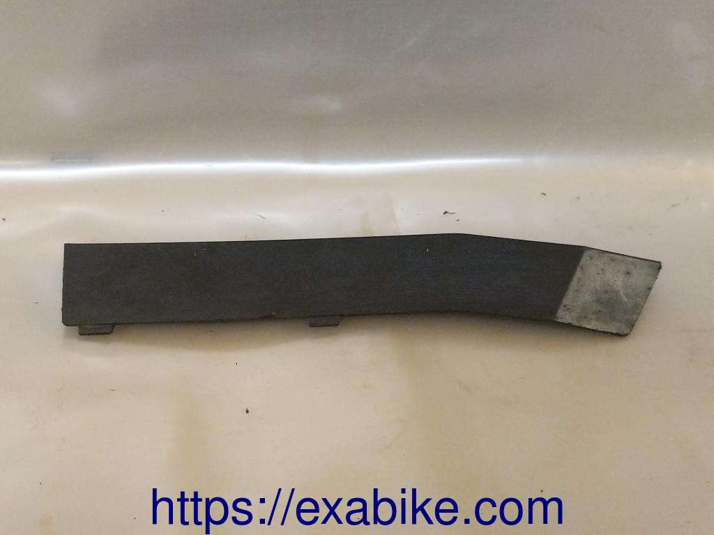 élément plastique Yamaha FZ6 - photo 1