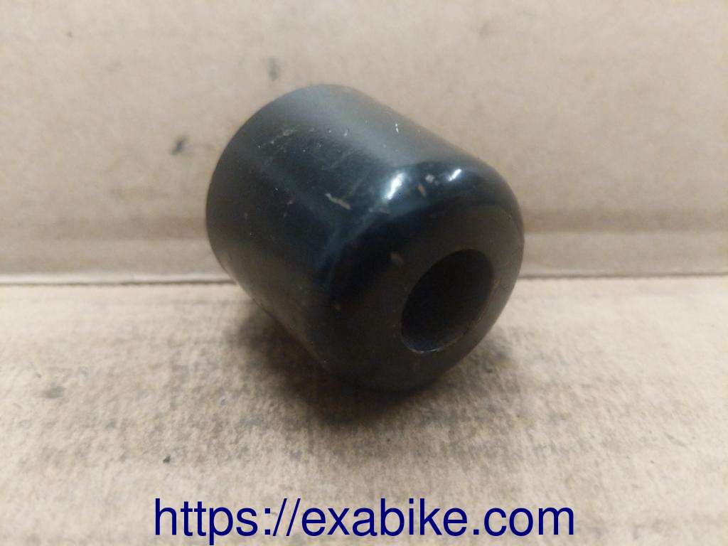handlebar end Yamaha FZS 600 Fazer - photo 1