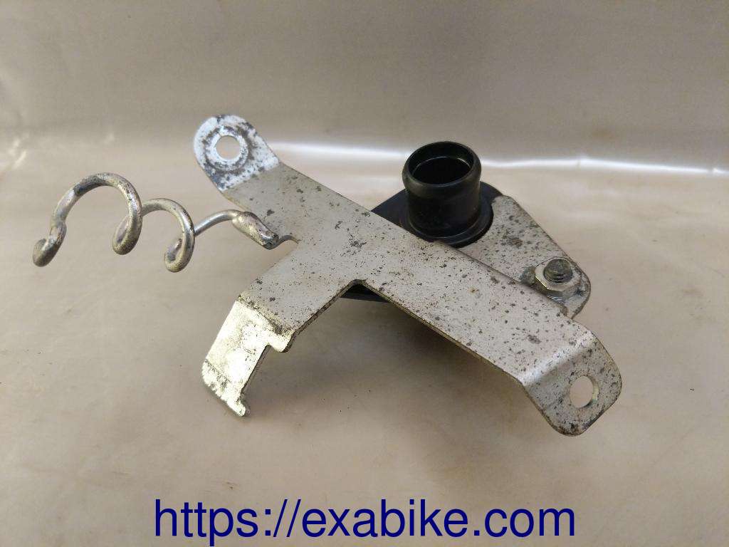 radiator filler neck Suzuki GSR 600 - photo 2