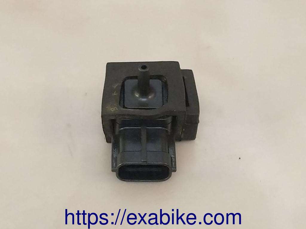 Pressure sensor Suzuki GSR 600 - photo 1