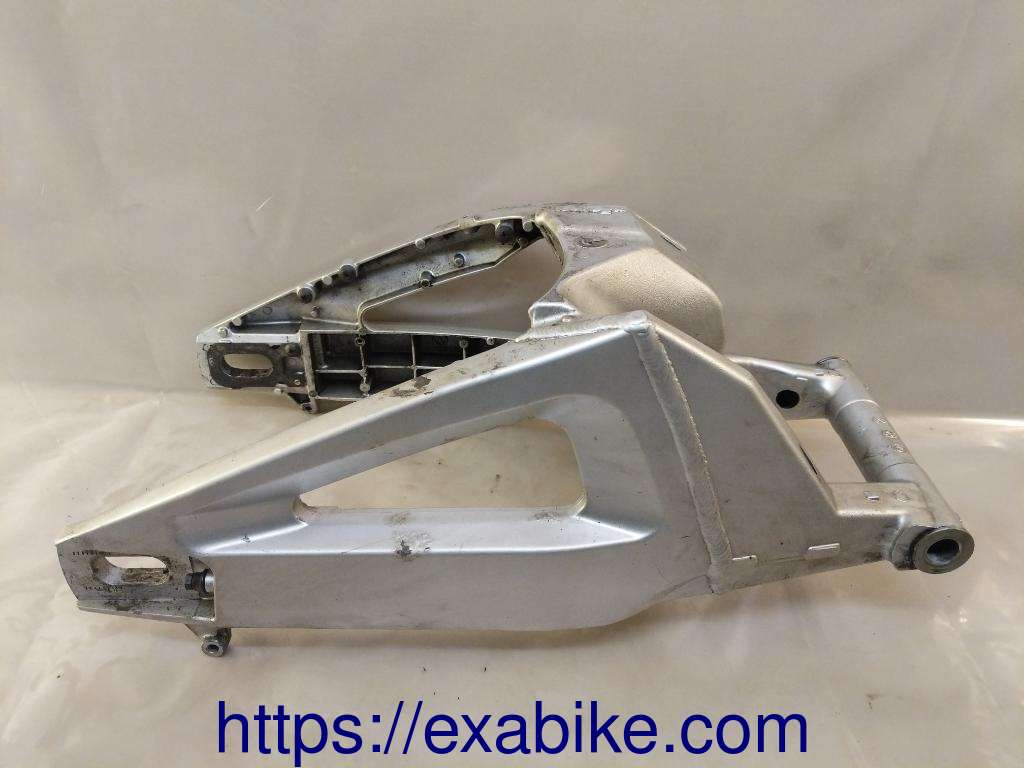 swingarm Suzuki GSR 600 - photo 2