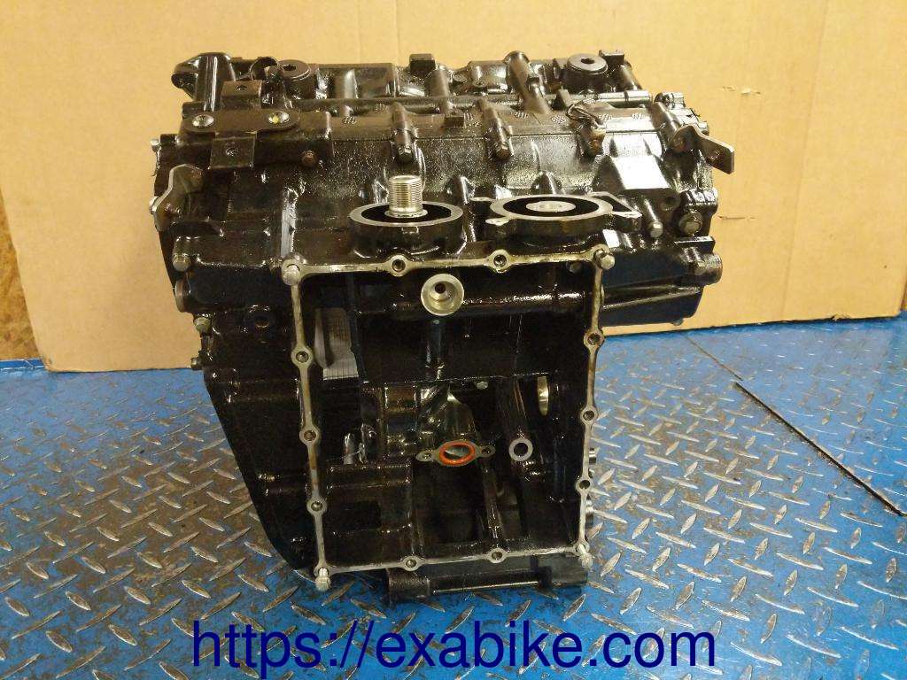 engine block Suzuki GSR 600 - photo 4