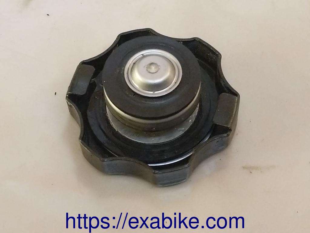 radiator cap Yamaha XVZ 1300 Royal Star - photo 2