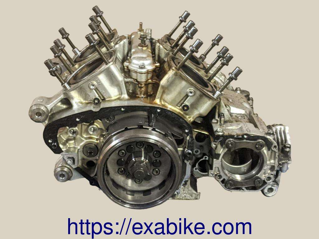 engine block Yamaha XVZ 1300 Royal Star - photo 1