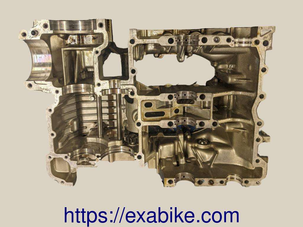engine block Yamaha XVZ 1300 Royal Star - photo 4