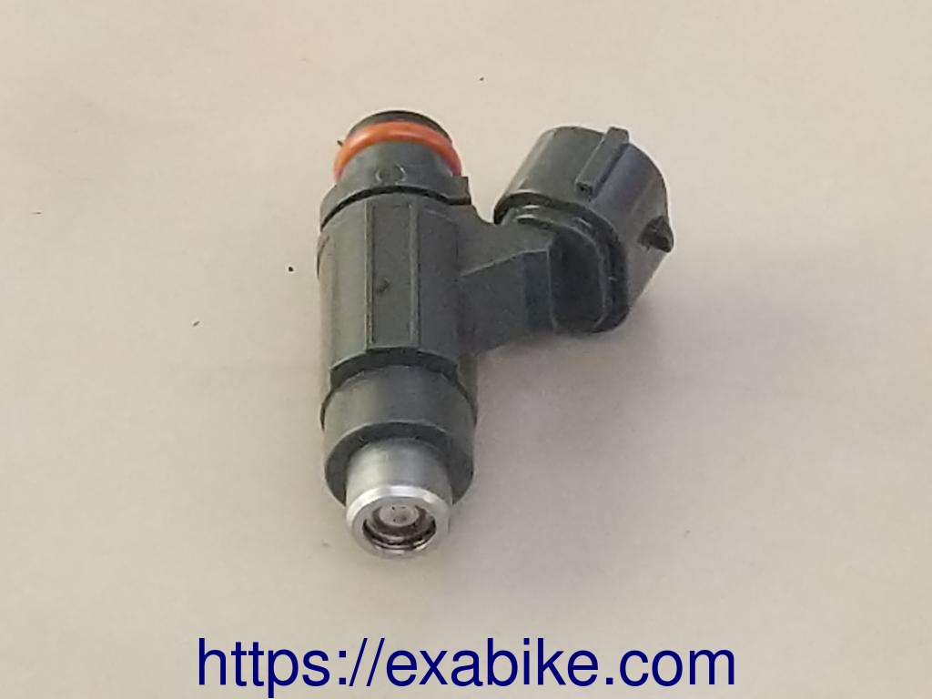 injector Suzuki GSR 600 - photo 2