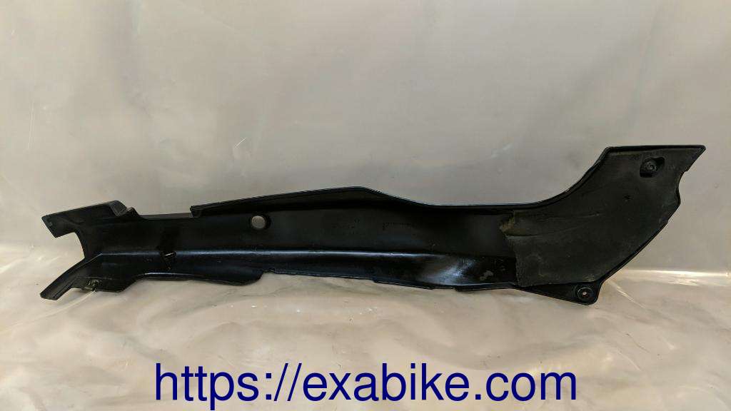 flanc de carénage arrière gauche Kawasaki GPZ 500 - photo 3