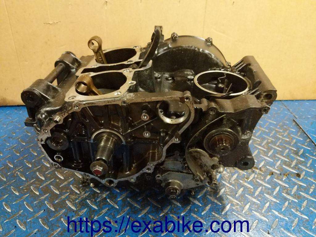engine Kawasaki GPZ 500 - photo 2