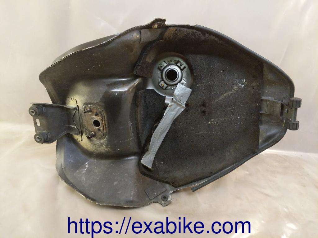 réservoir à essence Honda CBR 1100 XX - photo 4