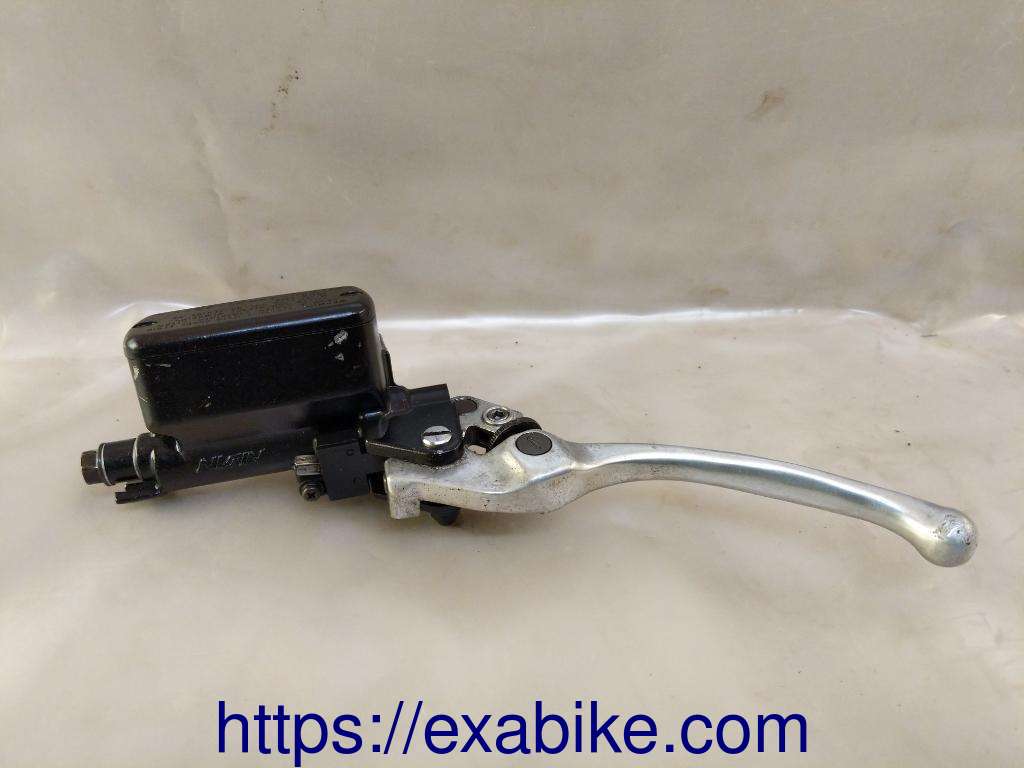 clutch master cylinder Honda CBR 1100 XX - photo 2