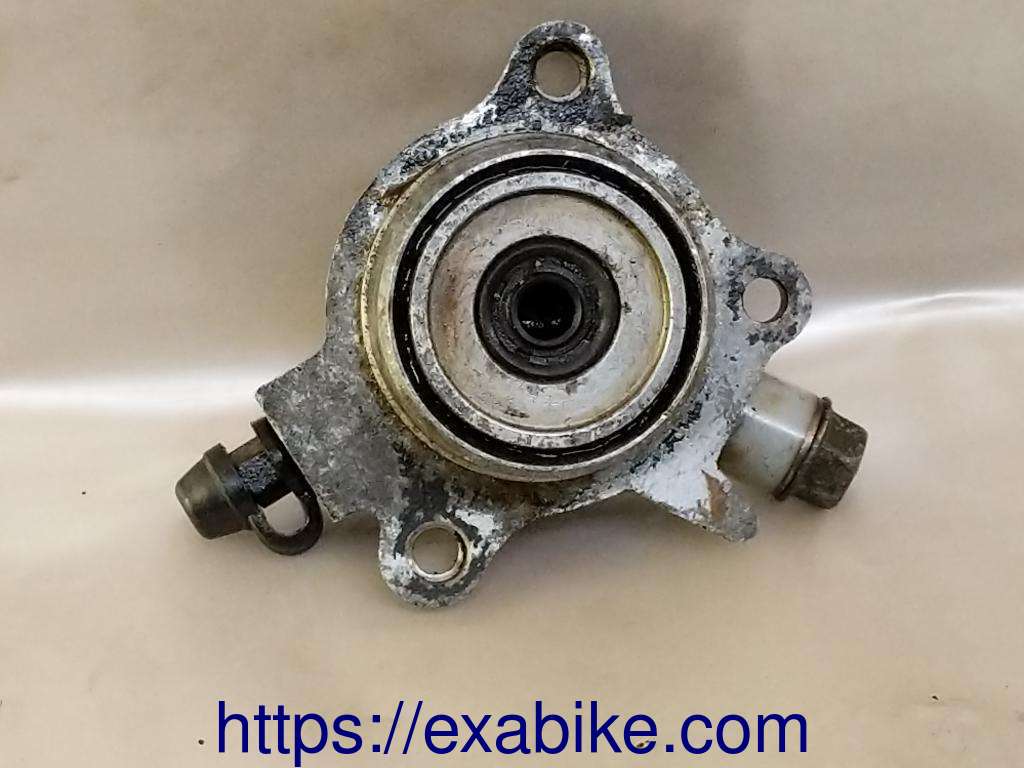 clutch slave cylinder Honda VF 400 F - photo 2