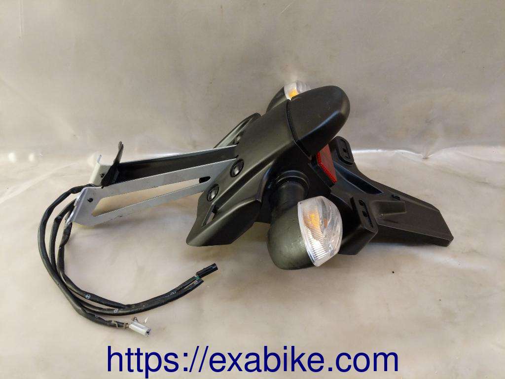 lower fender Yamaha MT07 - photo 2