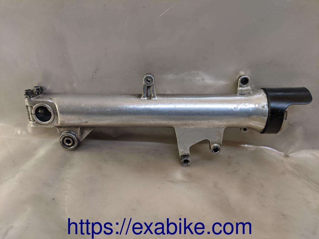 lower fork case, left Honda CBR 1100 XX - photo 1