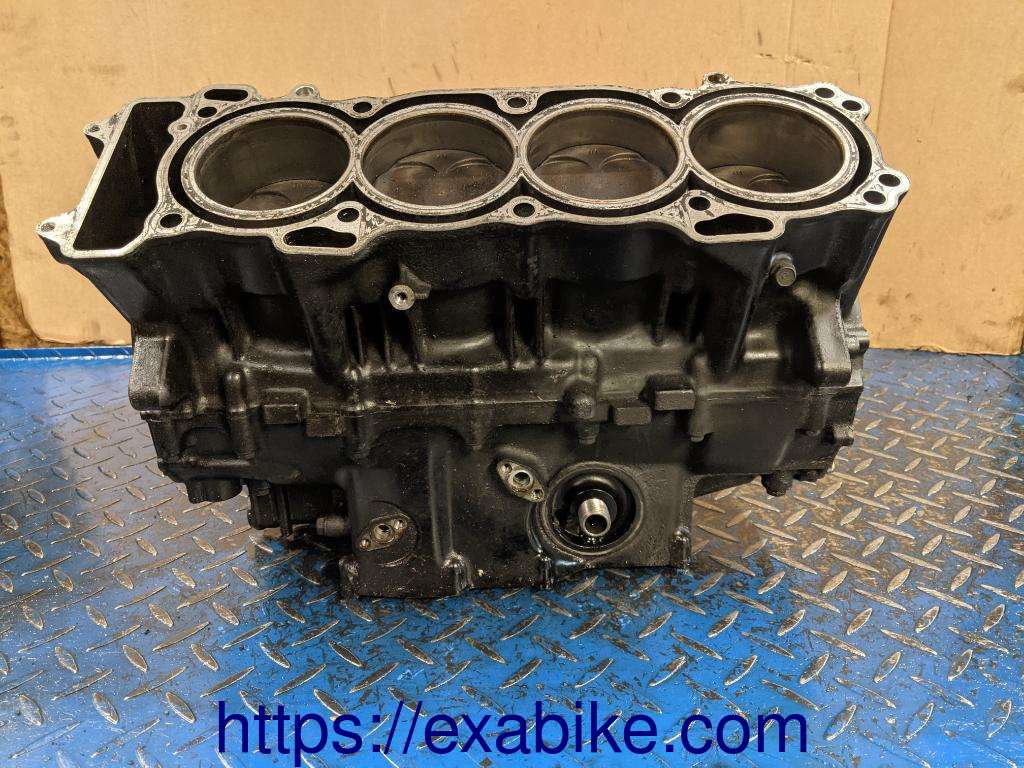 engine block Honda CBR 1100 XX - photo 2
