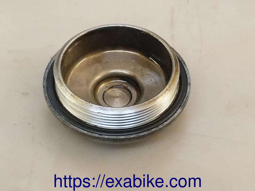 engine cap Honda VT500C - photo 2