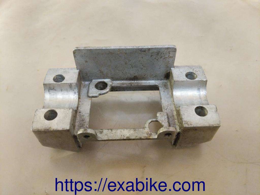 handlebar holder Honda VT500C - photo 2