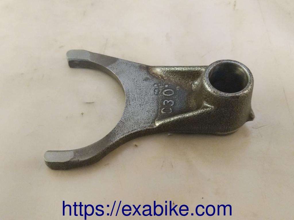 gearshift fork, left Honda VFR 750 - photo 1
