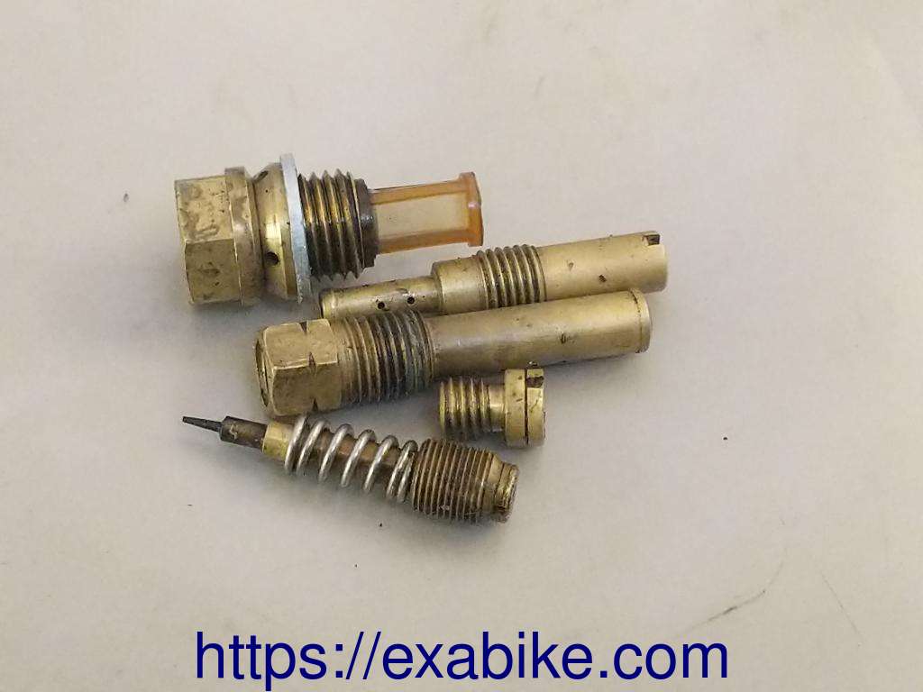 carburetor parts Honda VT500C - photo 1